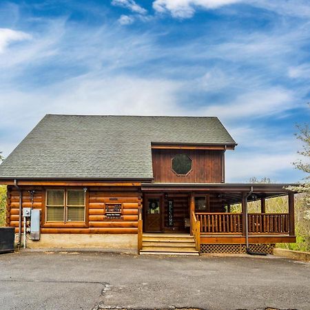 2-Bedroom Cabin With 2 Master Suites, Loft, Half-Bath And Hot Tub In A Serene Resort Setting Сев'єрвілл Екстер'єр фото