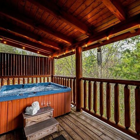 2-Bedroom Cabin With 2 Master Suites, Loft, Half-Bath And Hot Tub In A Serene Resort Setting Сев'єрвілл Екстер'єр фото