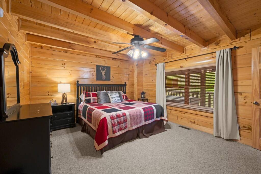 2-Bedroom Cabin With 2 Master Suites, Loft, Half-Bath And Hot Tub In A Serene Resort Setting Сев'єрвілл Екстер'єр фото