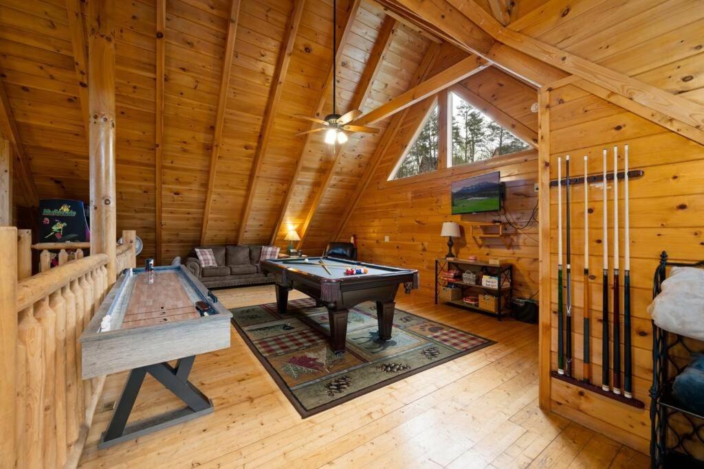 2-Bedroom Cabin With 2 Master Suites, Loft, Half-Bath And Hot Tub In A Serene Resort Setting Сев'єрвілл Екстер'єр фото