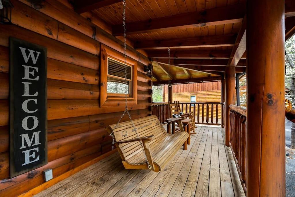 2-Bedroom Cabin With 2 Master Suites, Loft, Half-Bath And Hot Tub In A Serene Resort Setting Сев'єрвілл Екстер'єр фото